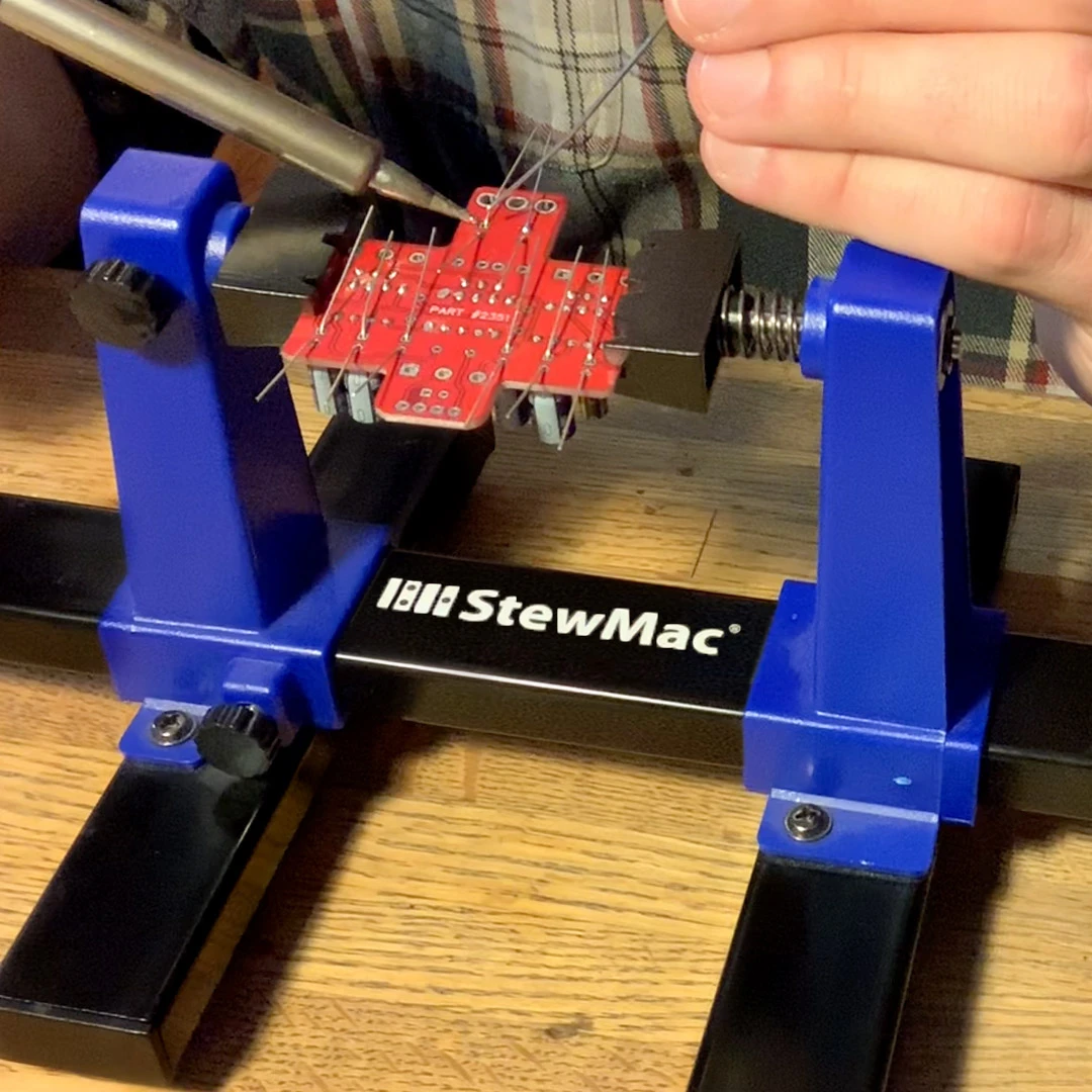 StewMac PC Board Holder - StewMac 1 StewMac PC Board Holder - StewMac