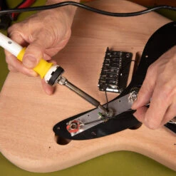 Solomon SL-30 Soldering Station - StewMac 7 Solomon SL-30 Soldering Station - StewMac -Luthier Tools Shop 0501 4 3000