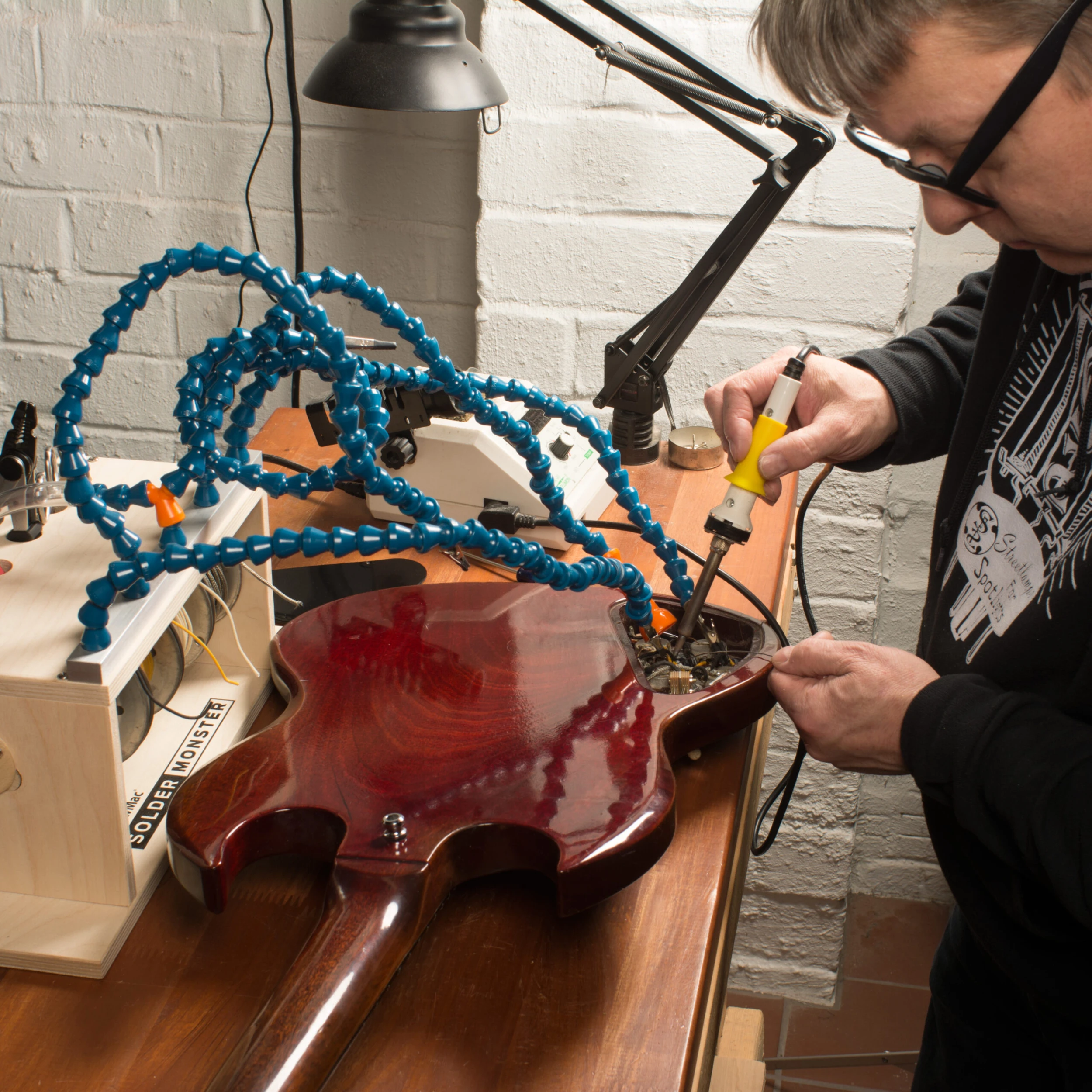 StewMac Solder Monster - StewMac 3 StewMac Solder Monster - StewMac - Image 3