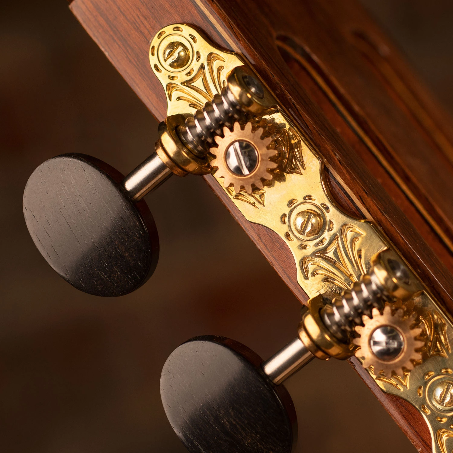 Sloane Classical Guitar Tuners With Ebony Knobs And Deco Baseplates - StewMac 1 Sloane Classical Guitar Tuners With Ebony Knobs And Deco Baseplates - StewMac