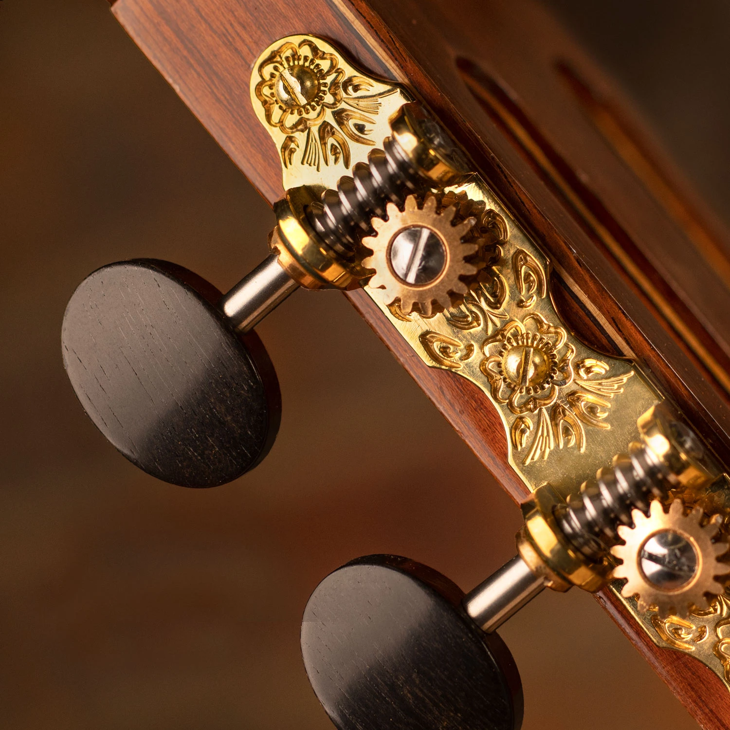 Sloane Classical Guitar Tuners With Ebony Knobs And Flower Baseplates - StewMac 1 Sloane Classical Guitar Tuners With Ebony Knobs And Flower Baseplates - StewMac