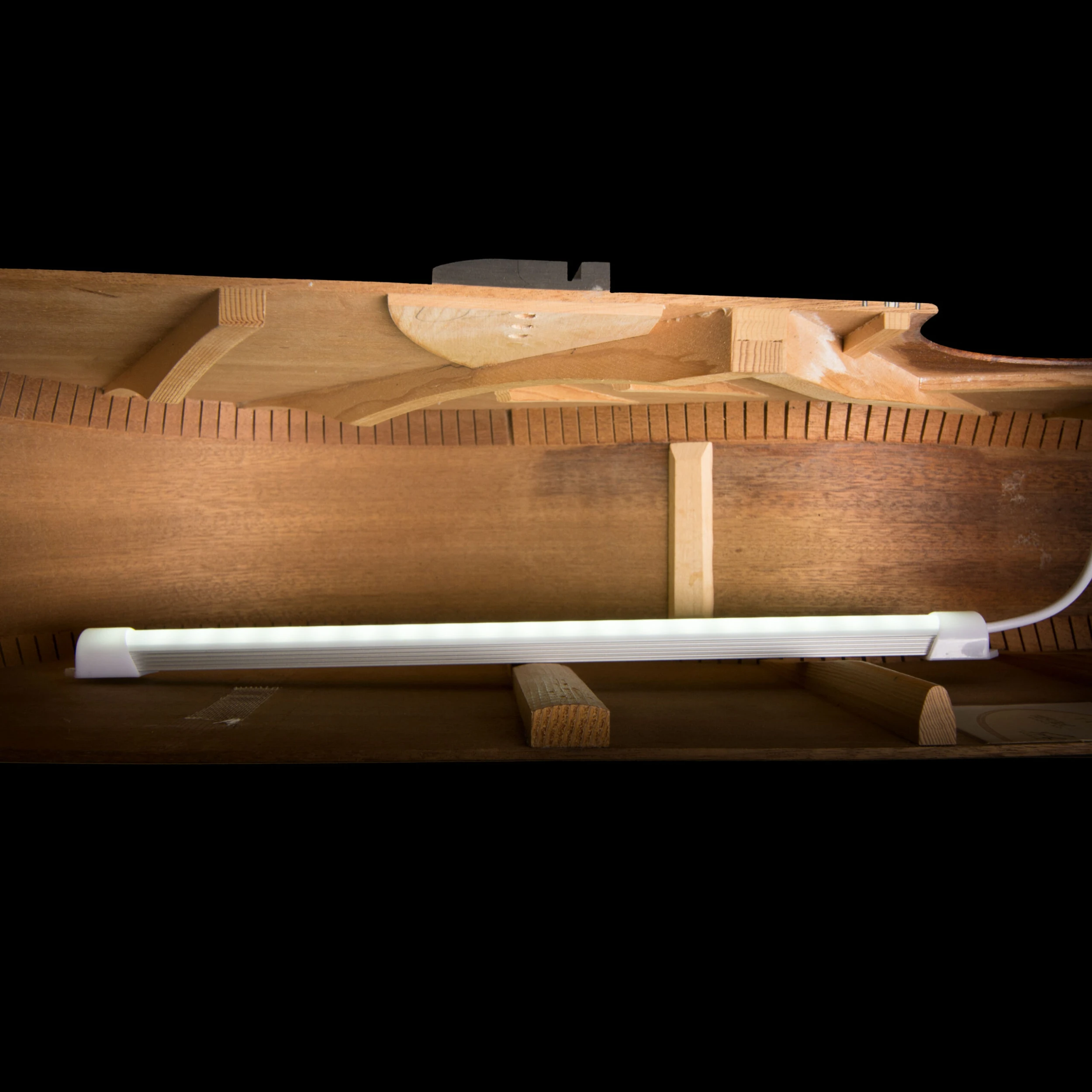 Guitar Internal Inspection Light - StewMac 4 Guitar Internal Inspection Light - StewMac - Image 4