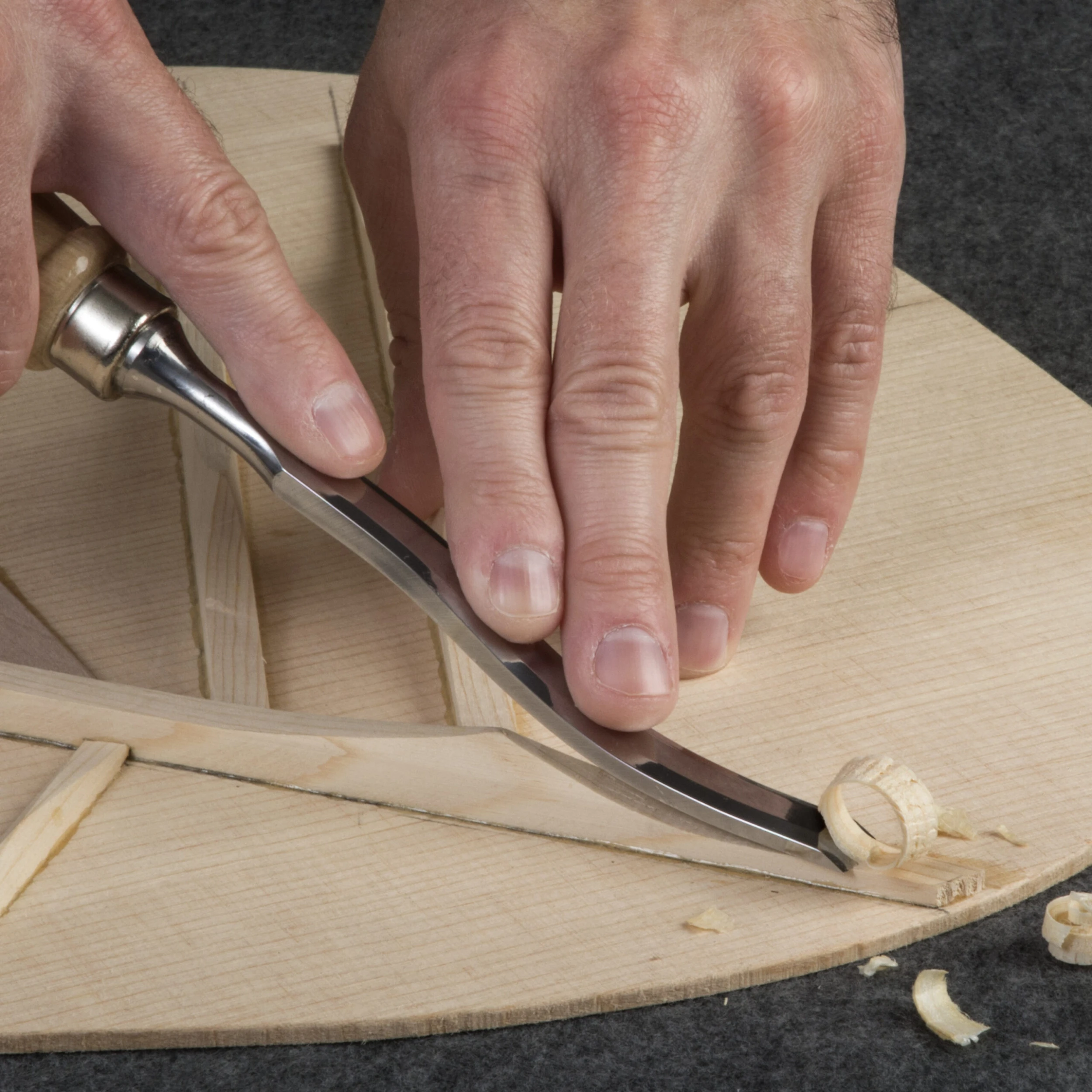 Two Cherries Guitar Brace Chisel - StewMac 2 Two Cherries Guitar Brace Chisel - StewMac - Image 2