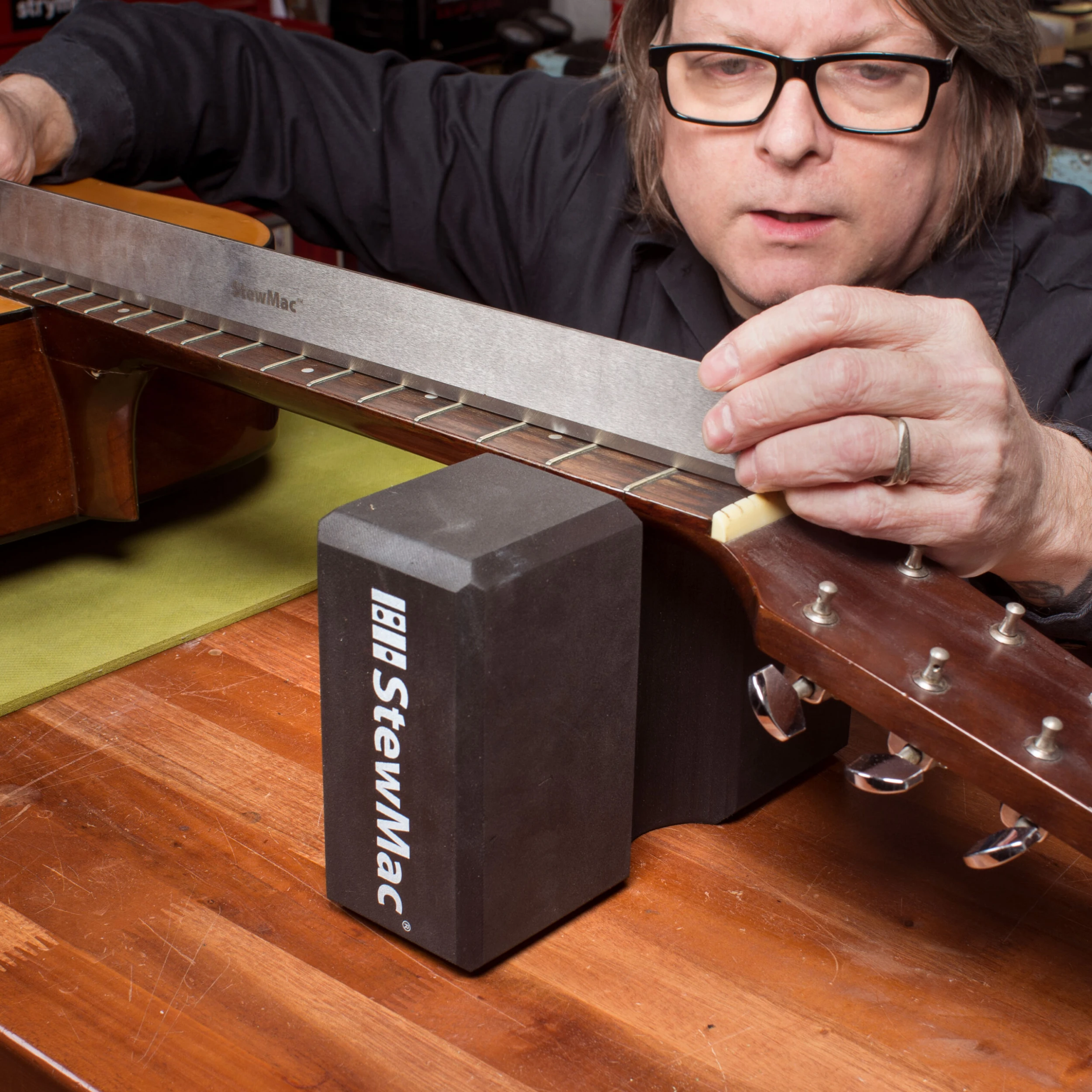 Hi-Lo Featherweight Neck Rest - StewMac 4 Hi-Lo Featherweight Neck Rest - StewMac - Image 4