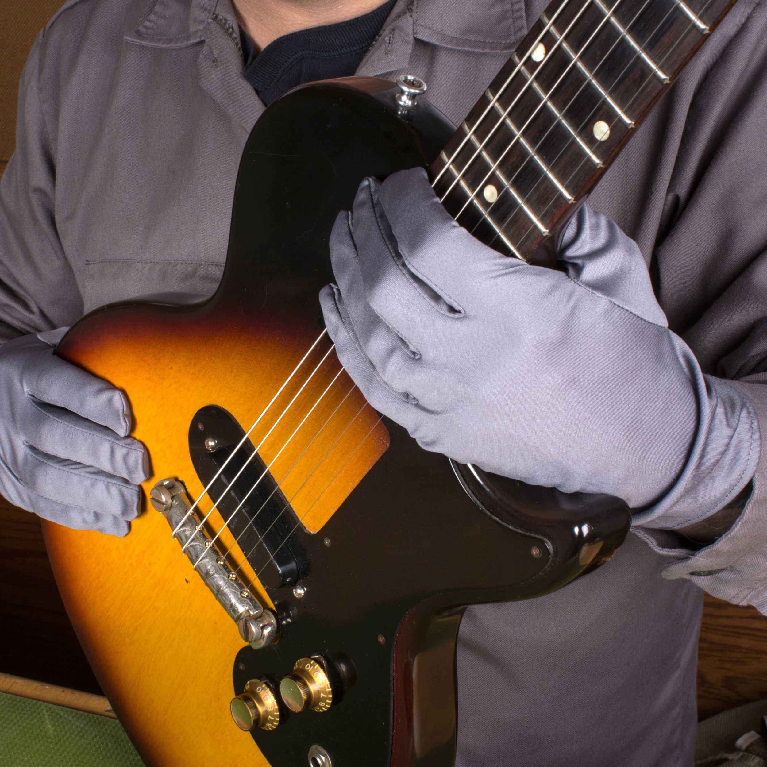 StewMac Inspection Gloves - StewMac 2 StewMac Inspection Gloves - StewMac - Image 2