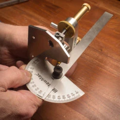 StewMac Tilt Router Base - StewMac 10 StewMac Tilt Router Base - StewMac -Luthier Tools Shop 5900 5 in use 1 3000px