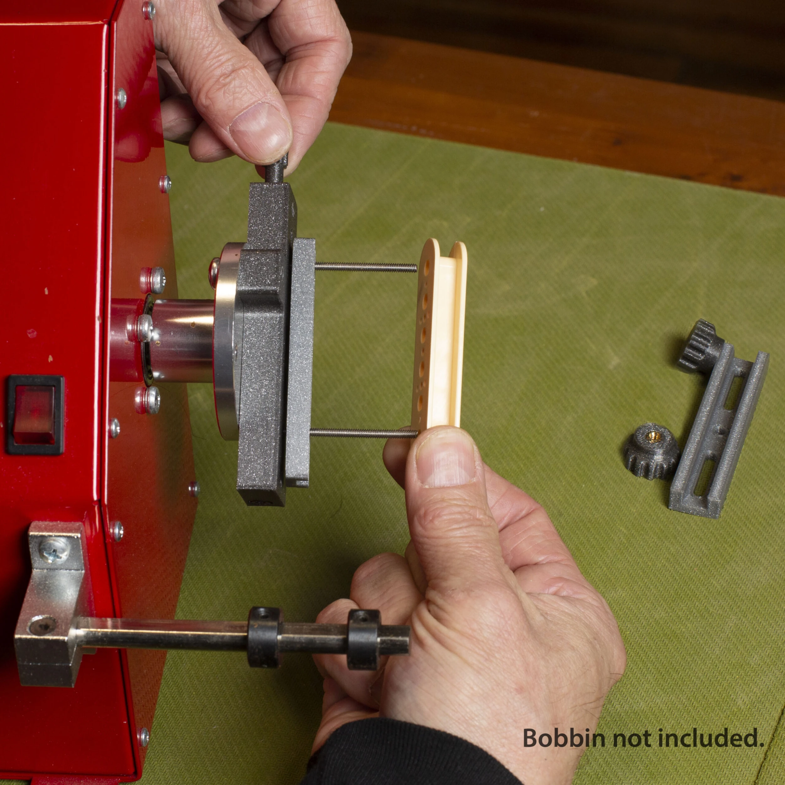 Schatten Self-Centering Pickup Bobbin Holder - StewMac 2 Schatten Self-Centering Pickup Bobbin Holder - StewMac - Image 2