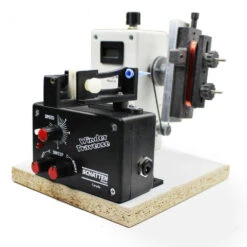 Schatten Automatic Pickup Winder Traverse - StewMac 9 Schatten Automatic Pickup Winder Traverse - StewMac -Luthier Tools Shop m007894 4 inuse 1000